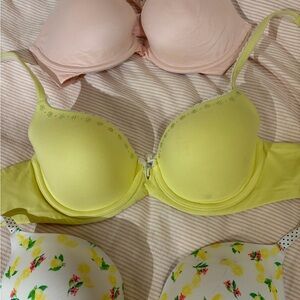 Victoria's Secret Lemon Yellow Bra